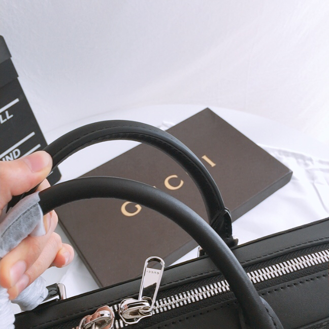 구찌 GG 수프림 WEB 스트랩 브리프케이스 서류가방